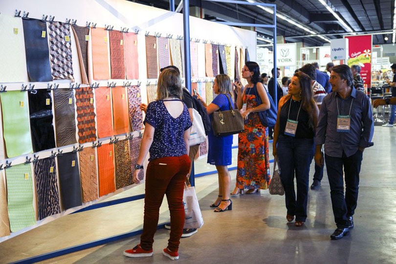 Las tendencias en insumos y textiles tienen su lugar en las ferias brasileñas Las tendencias en insumos y textiles tienen su lugar en las ferias brasileñas