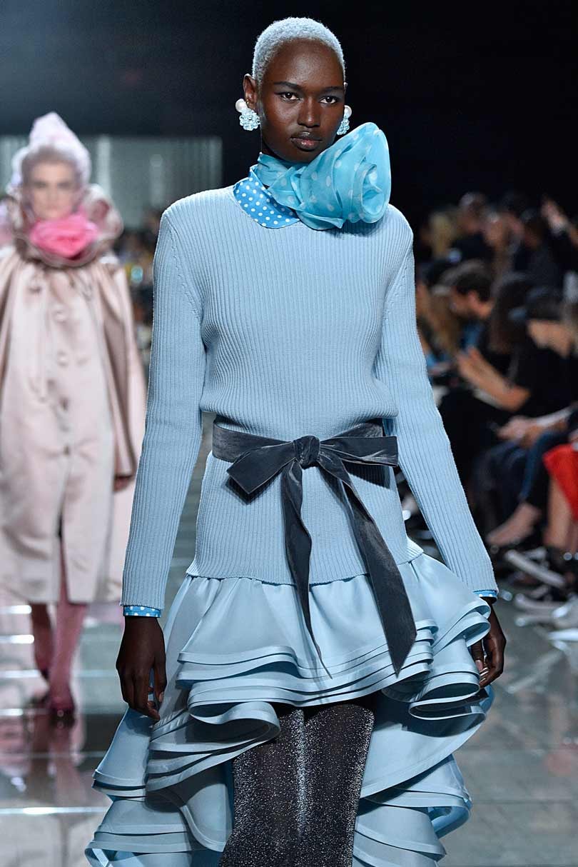 Marc Jacobs impacienta pero trae glamur a la Semana de la Moda de NY Marc Jacobs impacienta pero trae glamur a la Semana de la Moda de NY