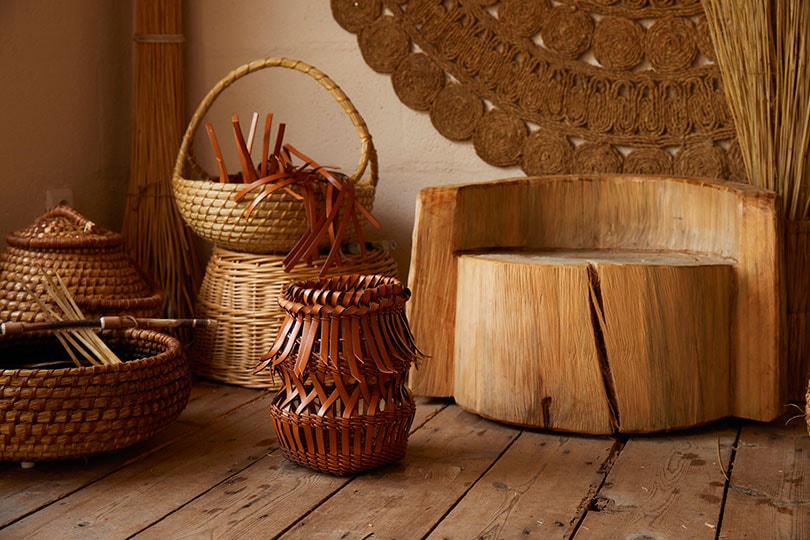 Loewe presenta su colección más artesanal en el Salone del Mobile de Milán Loewe presenta su colección más artesanal en el Salone del Mobile de Milán