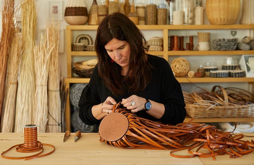 Loewe presenta su colección más artesanal en el Salone del Mobile de Milán Loewe presenta su colección más artesanal en el Salone del Mobile de Milán