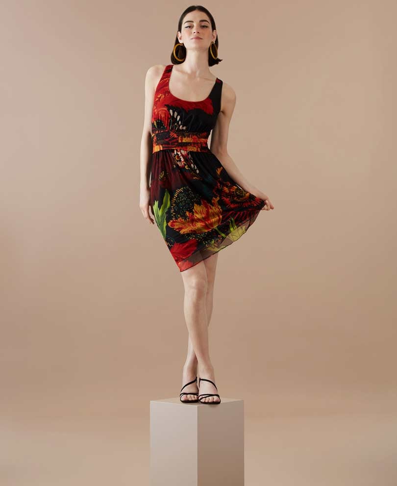 Desigual reedita sus mejores diseños de Christian Lacroix Desigual reedita sus mejores diseños de Christian Lacroix