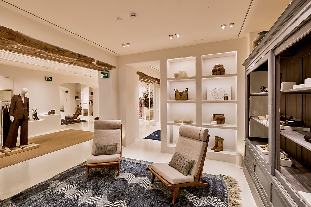 Massimo Dutti abre tienda en Ibiza con toda su artillería tecno Massimo Dutti abre tienda en Ibiza con toda su artillería tecno