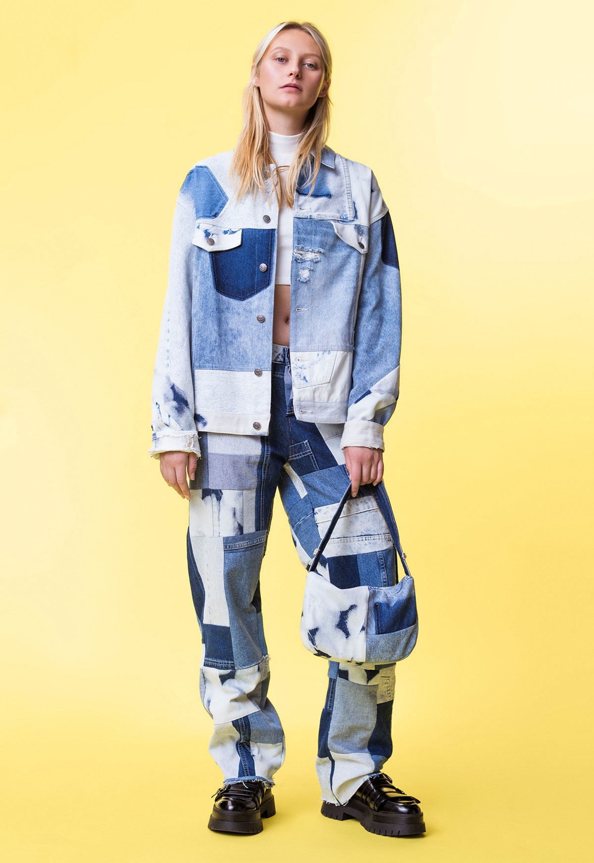 Bershka abraza la sostenibilidad con una colección “de proximidad” sin género y a partir de retales Bershka abraza la sostenibilidad con una colección “de proximidad” sin género y a partir de retales