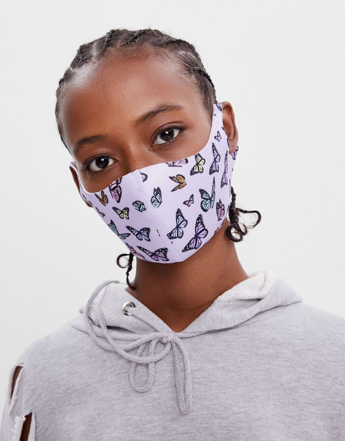 Inditex causa auténtico furor con sus primeros modelos de mascarillas Inditex causa auténtico furor con sus primeros modelos de mascarillas